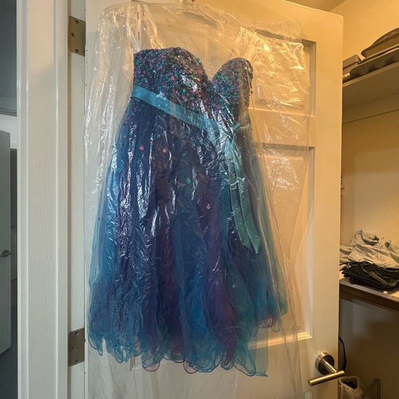 Hannah S Turquoise Multi Short Prom Dress - Picture 2 of 6
